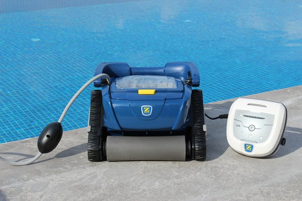 Nettoyage sans effort : le robot piscine autonome delta 200